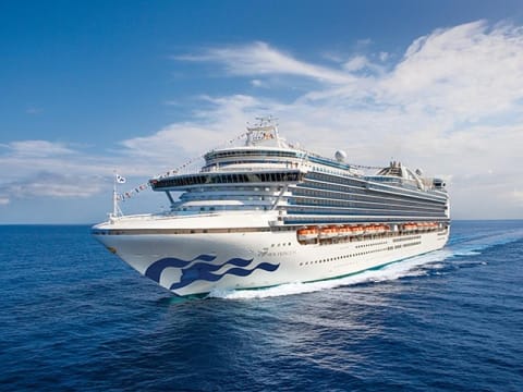 Östliche Karibik Kreuzfahrt ab/bis San Juan