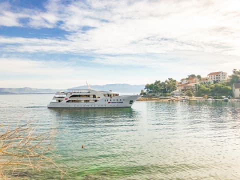 Östliches Mittelmeer Kreuzfahrt ab/bis Trogir