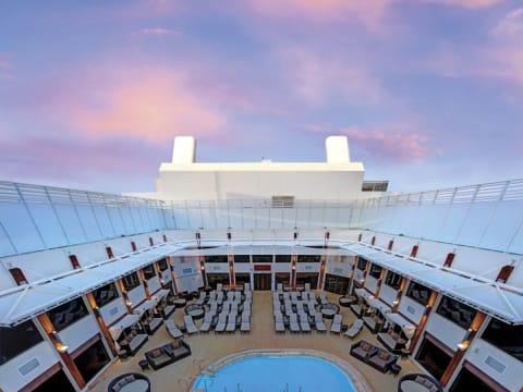 Westliches Mittelmeer Kreuzfahrt ab Barcelona bis Civitavecchia / Rom