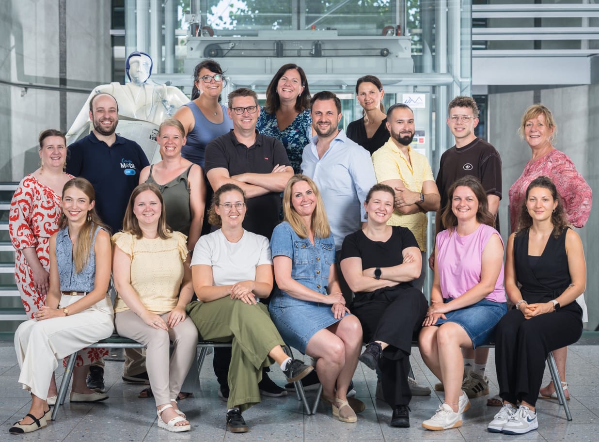 e-hoi Service-Team &ndash; Your Cruise Experts
