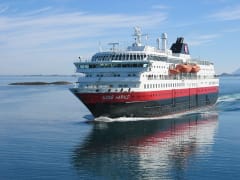 Kong Harald: Schiff auf See