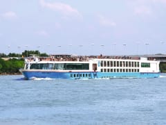 Johann Strauss: Aussenansicht