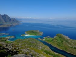 Svolv&aelig;r, Norwegen &ndash; Inseln mit wei&szlig;en Str&auml;nden im klaren Nordmeer