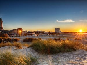 Passau, Deutschland &ndash; traumhafte Lichtspiegelung bei Sonnenuntergang