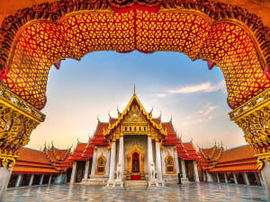 Bangkok, Thailand &ndash; Der Marmortempel Wat Benchamabophit - ein beeindruckender Anblick