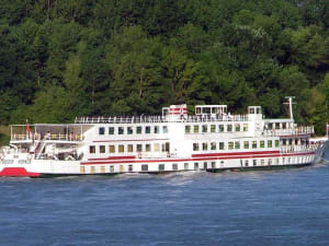 Bonaventura Cruises - Theodor K&ouml;rner - Bild 3