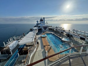 Mein Schiff 7: Au&szlig;enschwimmbad