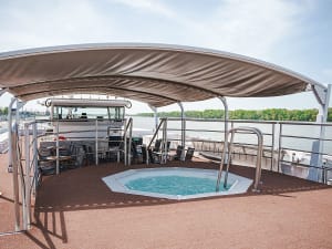 Rousse Prestige: Whirlpool