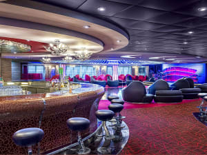 MSC Splendida: Aft Lounge Deck 7