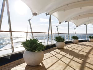 Silver Spirit: Panorama Lounge Au&szlig;enbereich auf Deck 9