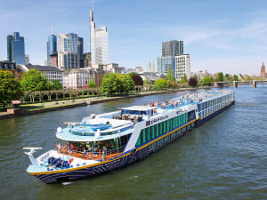 Lady Cristina: Vogelperspektive