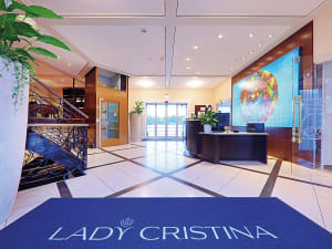 Lady Cristina: Rezeption auf Deck 3