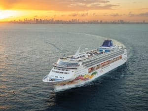 Norwegian Sky: Vogelperspektive