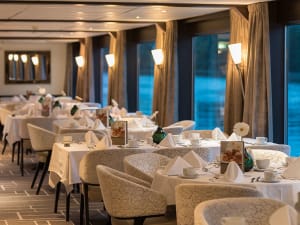 Amadeus Diamond: Bordrestaurant