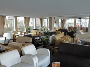 Ariana: Panoramasalon