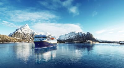 Lofoten, verschneite Berge - HavilaVoyages