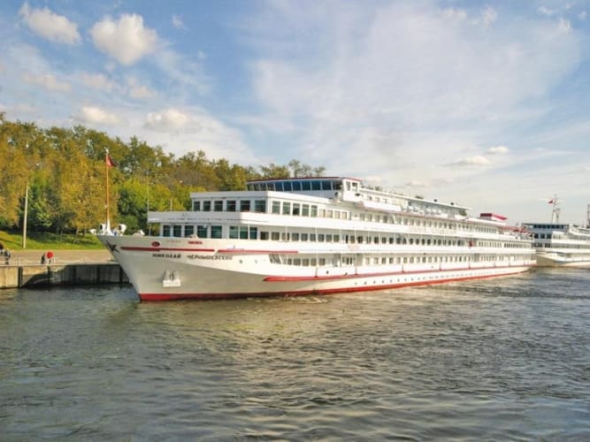 Wolga Kreuzfahrten mit der Nizhny Novgorod der Reederei Vodohod ab dem ...