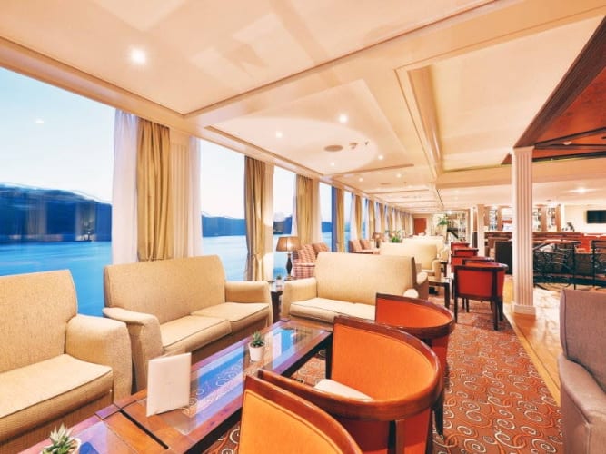 Lady Cristina river cruises, deck plan and ship reviews