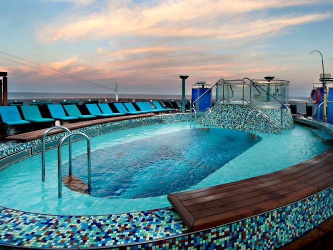 Carnival Pride Informatie en alle aanbiedingen Cruise Travel