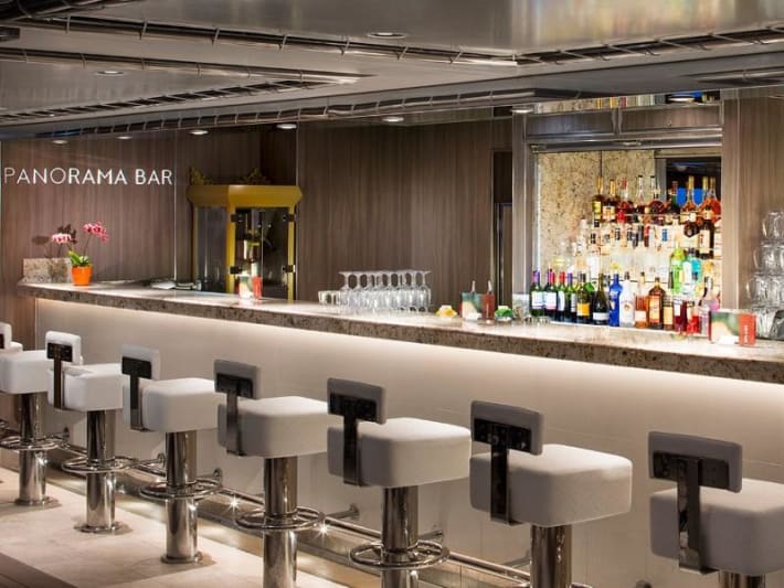aansluiting bars in Queens