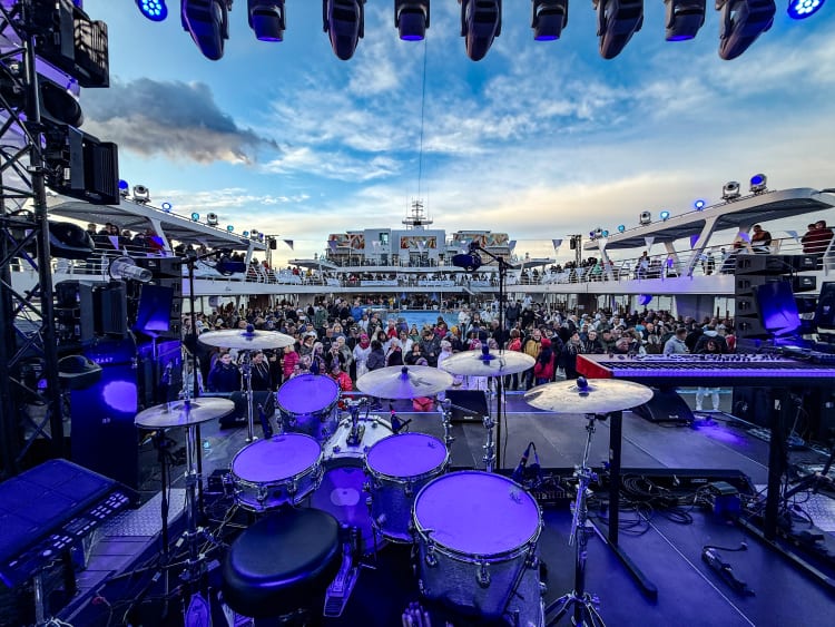 Stars del Mar auf dem Pooldeck