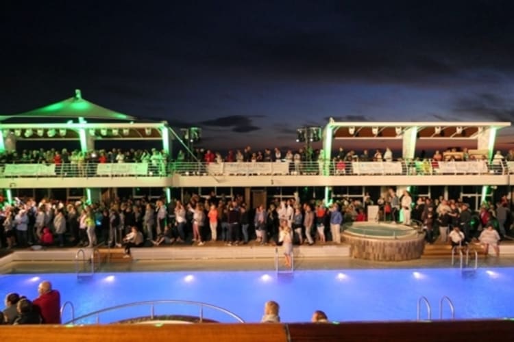 Stars del Mar auf dem Pooldeck
