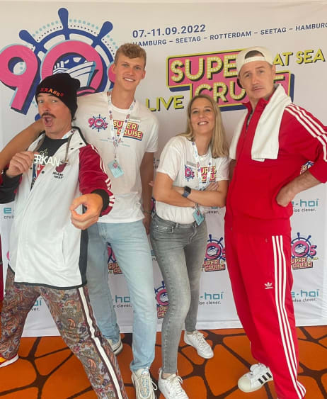 90s Super Cruise 2022 Stars