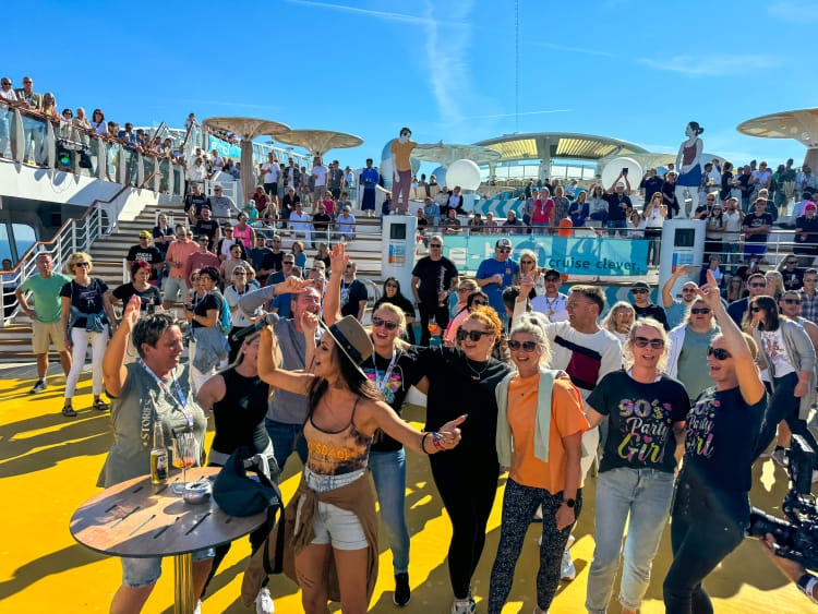 90s Super Cruise 2024 Party