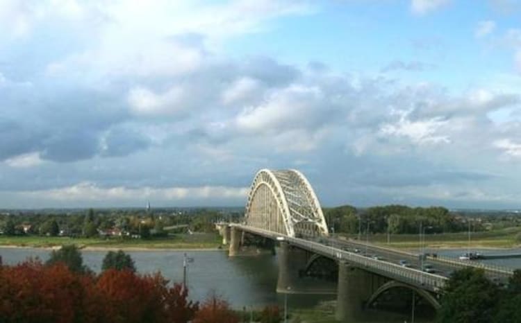 Waal Kreuzfahrt - Bild 1