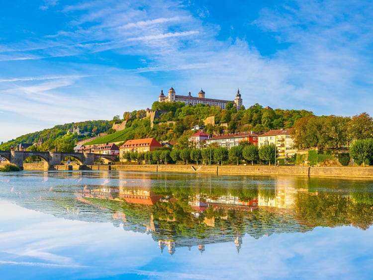 Entdecke traumhafte Orte auf deiner Main-Kreuzfahrt