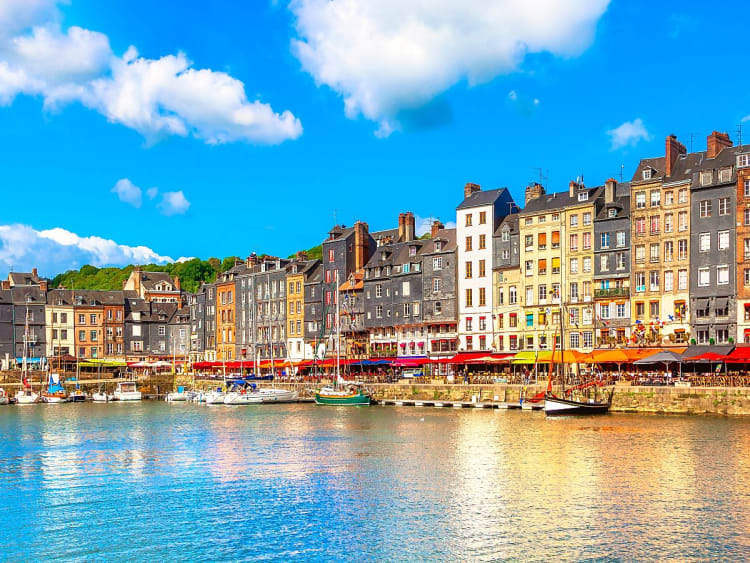 Jetzt maritimes Flair genie&szlig;en entlang der Seine genie&szlig;en