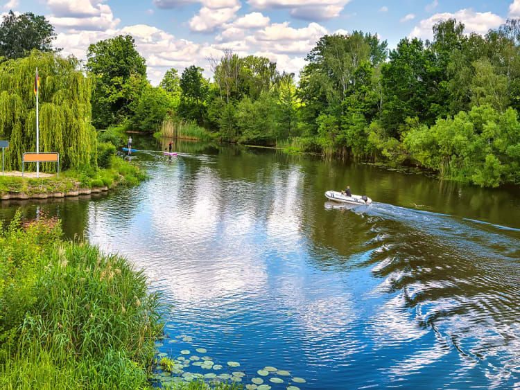Genie&szlig;en Sie auf Ihrer Kreuzfahrt die Idylle der Havel