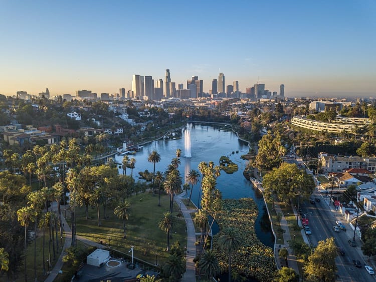 Los Angeles, USA &ndash; Font&auml;ne im Echo Park Lake