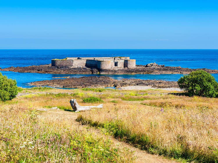 Alderney, Kanalinseln &ndash; Historische Festung zwischen Grasland und Atlantik
