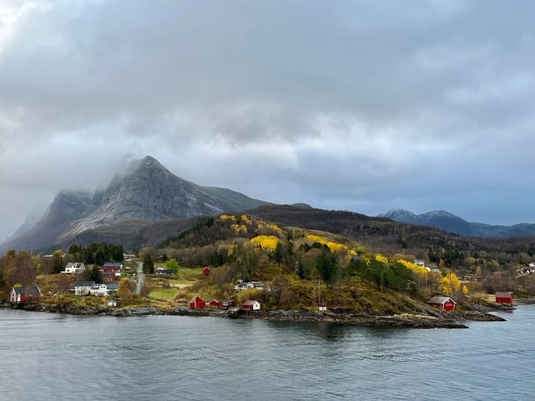 &Oslash;rnes (Noorwegen) - Foto 40