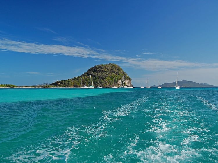 Union Island, Grenadinen &ndash; Kleine Felseninsel umgeben von t&uuml;rkisblauem Meer