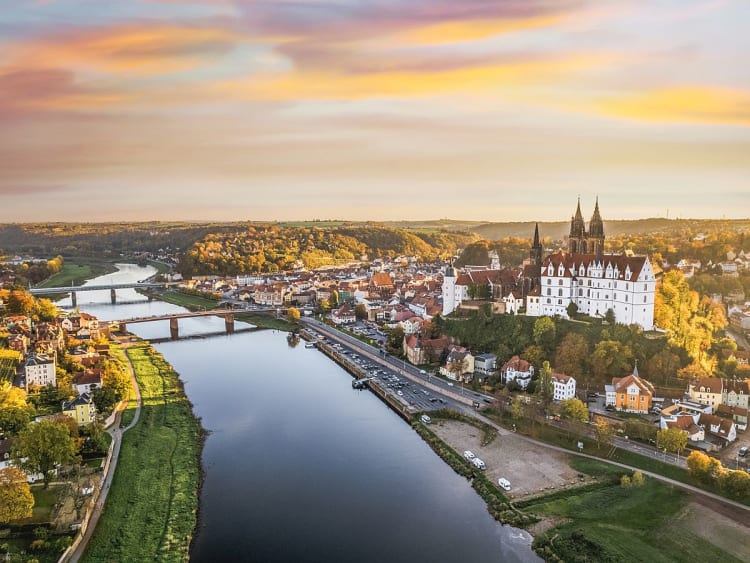 Meissen, Alemania &ndash; Vista a&eacute;rea del casco hist&oacute;rico junto al Elba