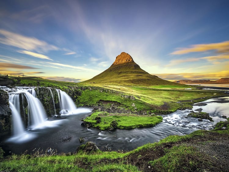 Oceania - Oceania Insignia - Picture 1