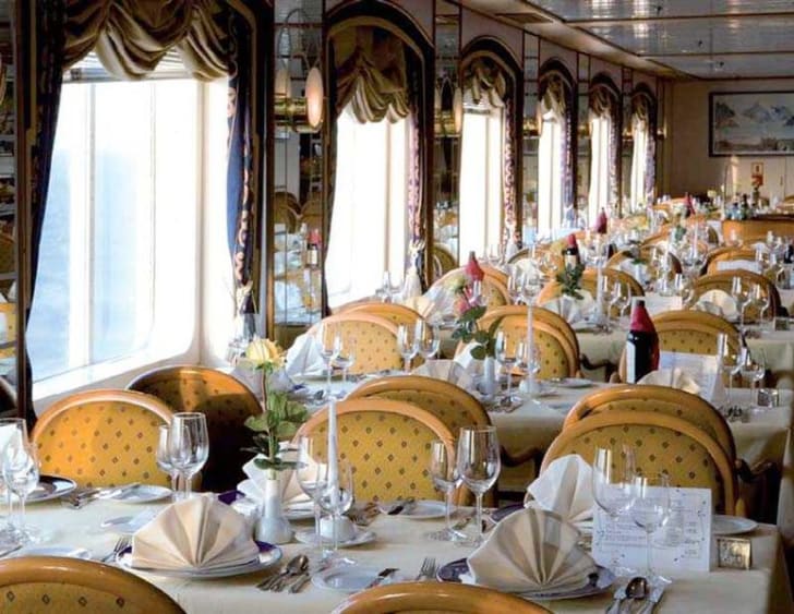 Vishal Cruises - Delphin - Image 5