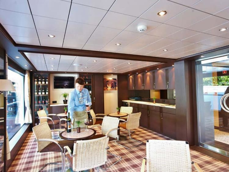KD Cruise Services Ltd. - Excellence Melodia - Bild 9