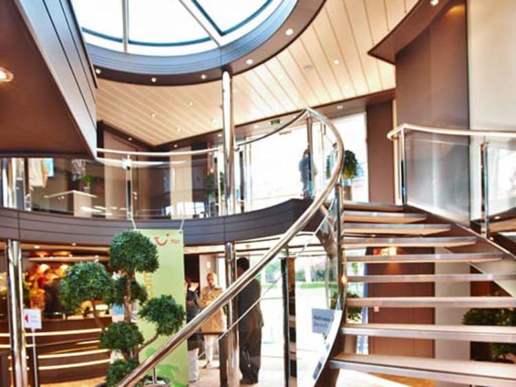 KD Cruise Services Ltd. - Excellence Melodia - Bild 5