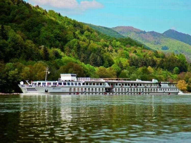 KD Cruise Services Ltd. - Mozart - Bild 1