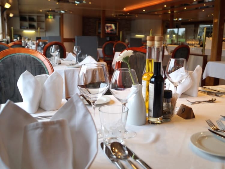 Dutch Cruise Line - Olympia - Bild 17