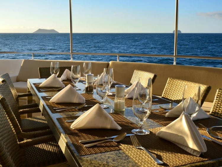 Celebrity Xploration cruises, deck plan and ship reviews