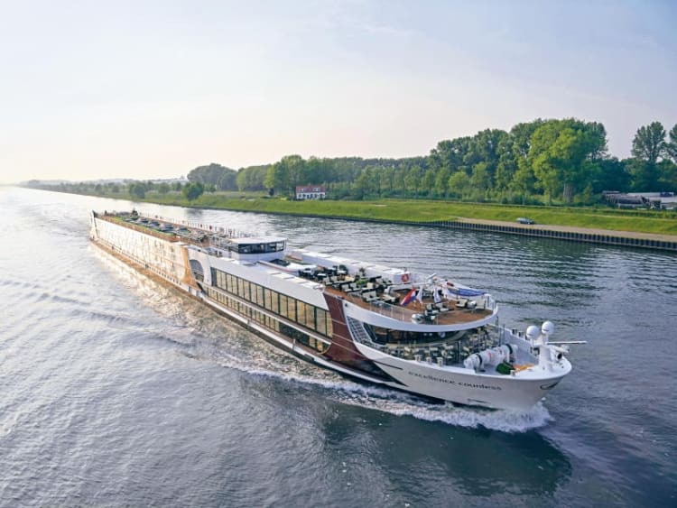 Excellence - Excellence Countess - Image 1