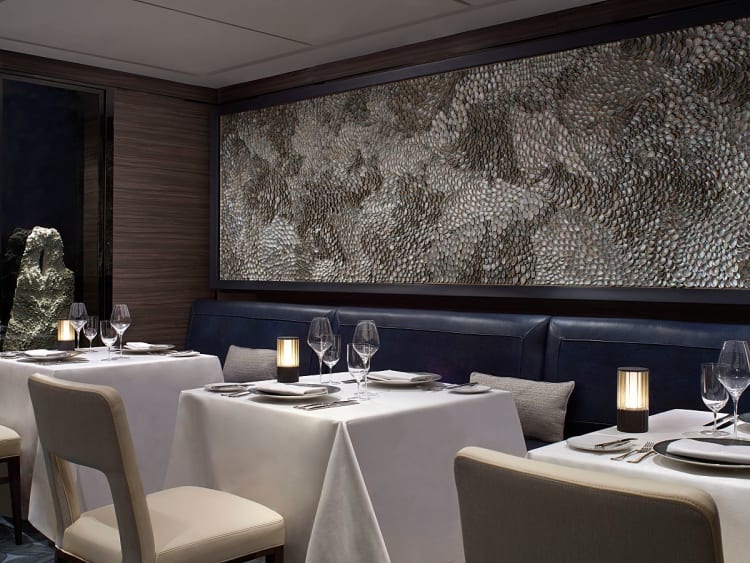 Ritz Carlton Yacht Collection - Evrima - Bild 13