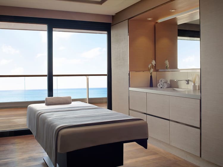 Ritz Carlton Yacht Collection - Evrima - Bild 20