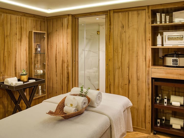 Uniworld River Cruises - S&atilde;o Gabriel - Bild 16