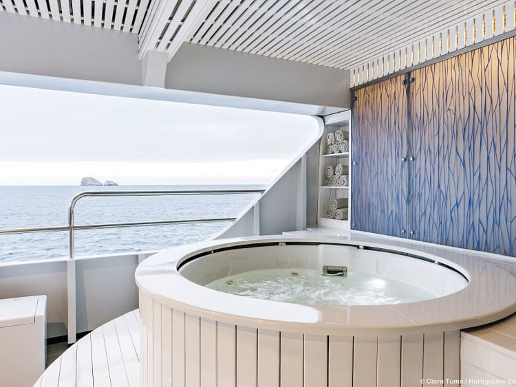 HX Expeditions - Santa Cruz ll - Image 4