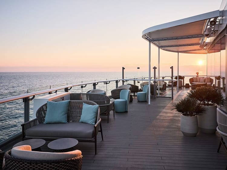 Mein Schiff Relax: X-Coast Terrasse